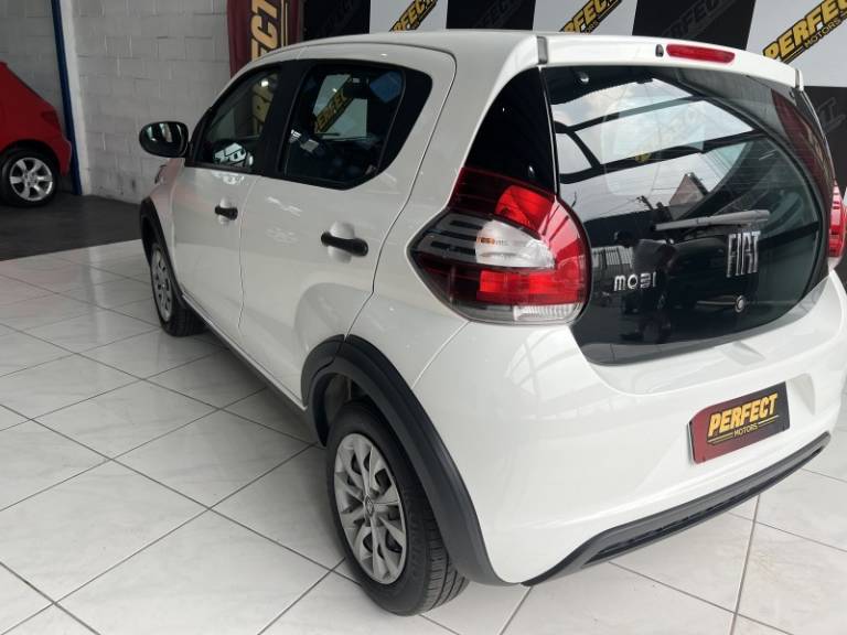 FIAT - MOBI - 2021/2021 - Branca - R$ 49.900,00