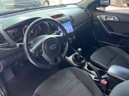 KIA MOTORS - CERATO - 2011/2011 - Preta - R$ 45.900,00