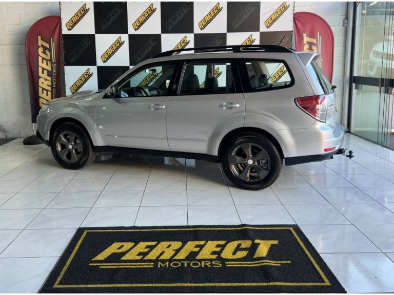 SUBARU - FORESTER - 2011/2011 - Prata - R$ 64.900,00