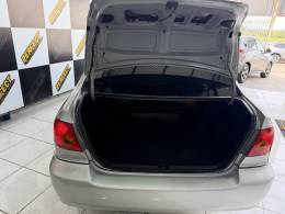 TOYOTA - COROLLA - 2004/2004 - Prata - R$ 38.900,00