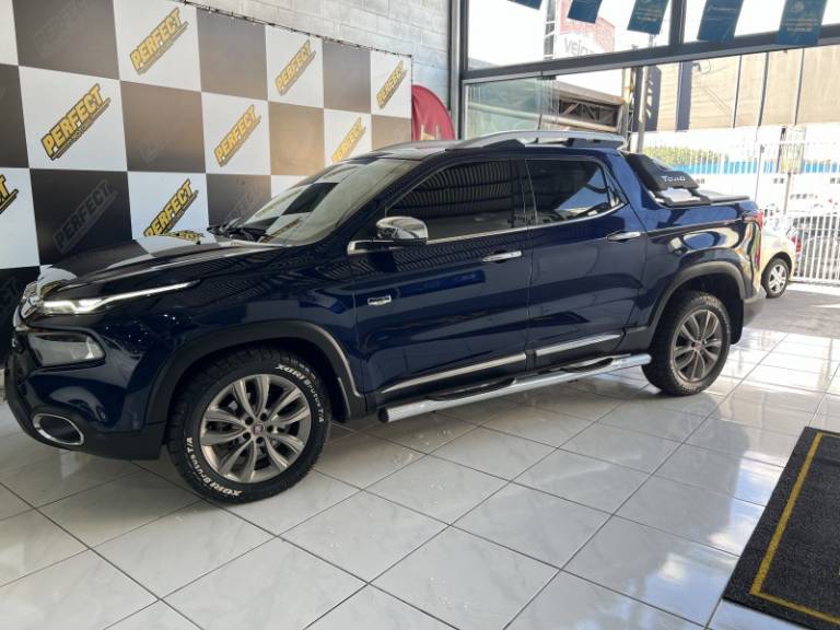 FIAT - TORO - 2021/2021 - Azul - R$ 132.900,00