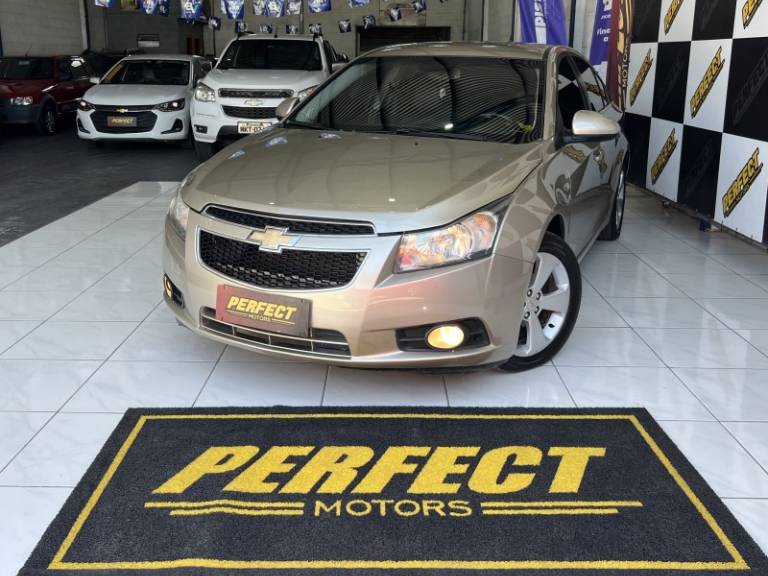 CHEVROLET - CRUZE - 2012/2012 - Bege - R$ 53.900,00