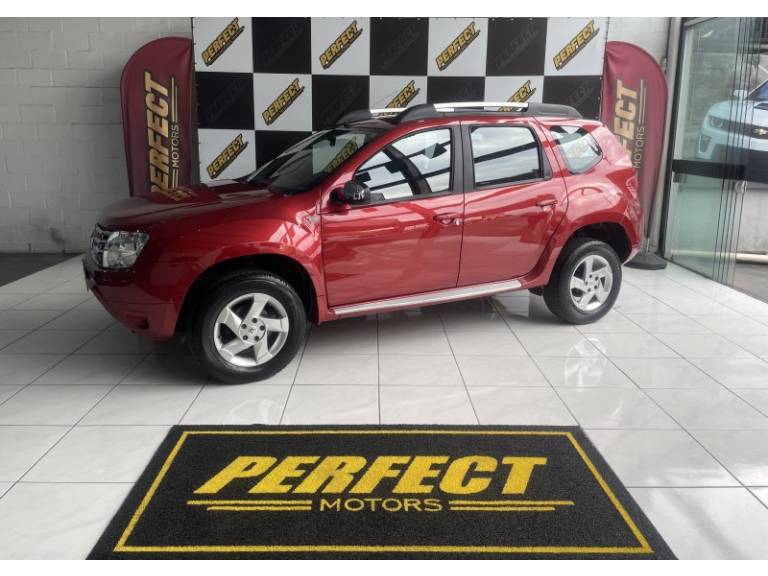 RENAULT - DUSTER - 2014/2014 - Vermelha - R$ 53.900,00