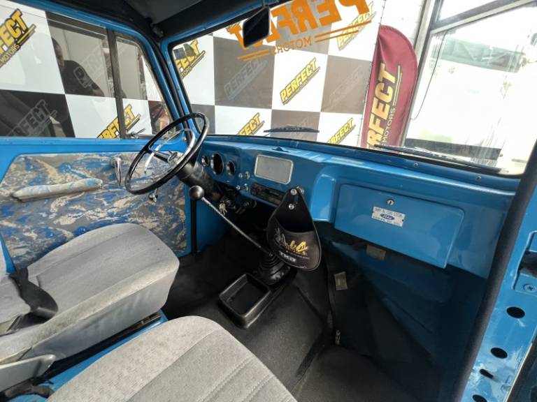 FORD - RURAL WILLYS - 1971/1971 - Azul - R$ 45.900,00