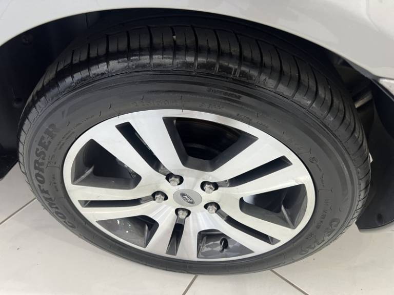 FORD - FUSION - 2008/2008 - Prata - R$ 35.900,00