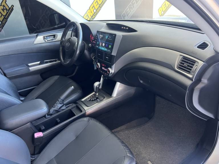 SUBARU - FORESTER - 2011/2011 - Prata - R$ 64.900,00