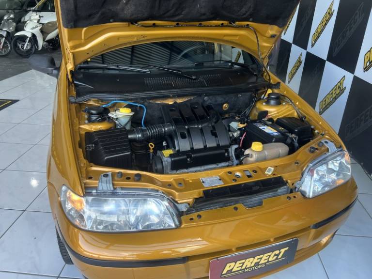 FIAT - PALIO - 2002/2002 - Amarela - R$ 16.900,00