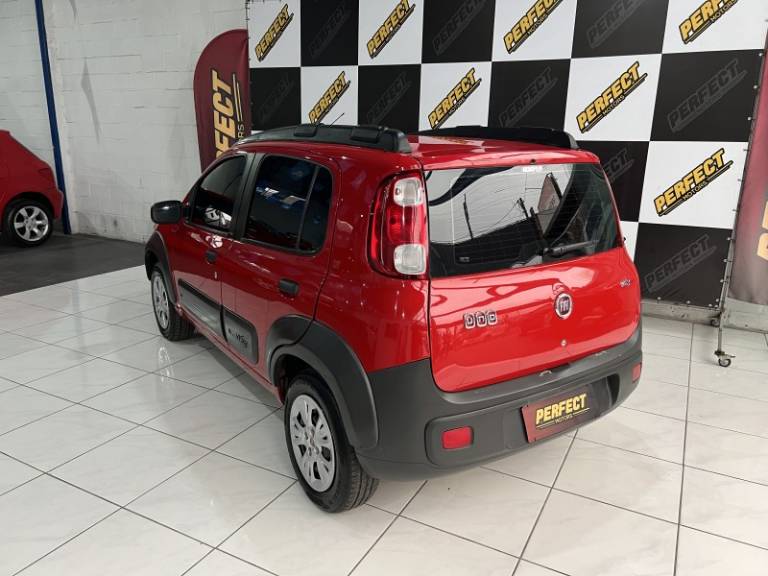 FIAT - UNO - 2012/2012 - Vermelha - R$ 35.900,00