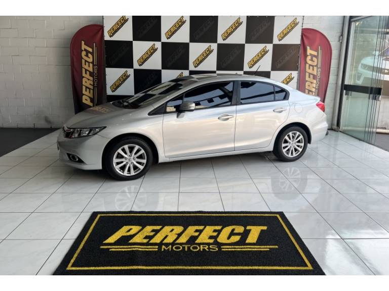 HONDA - CIVIC - 2012/2012 - Prata - R$ 64.900,00