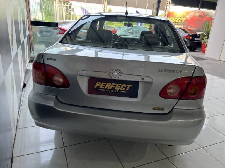 TOYOTA - COROLLA - 2003/2003 - Prata - R$ 34.900,00