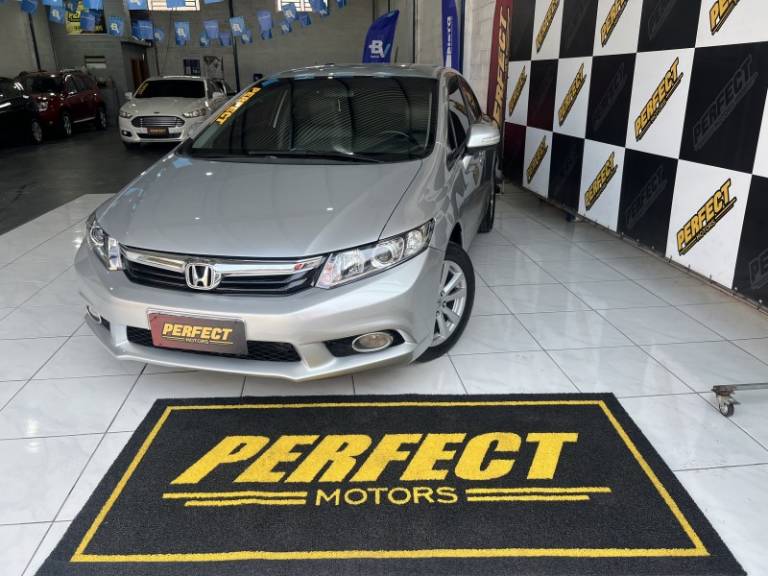 HONDA - CIVIC - 2012/2012 - Prata - R$ 64.900,00