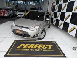 FORD - FIESTA - 2014/2014 - Prata - R$ 37.900,00