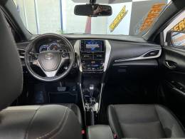 TOYOTA - YARIS - 2019/2019 - Preta - R$ 79.900,00