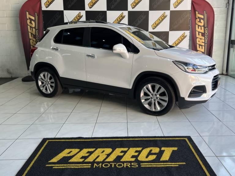 CHEVROLET - TRACKER - 2018/2018 - Branca - R$ 89.900,00