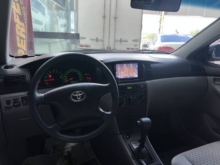TOYOTA - COROLLA - 2008/2008 - Prata - R$ 45.900,00