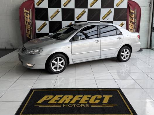 TOYOTA - COROLLA - 2004/2004 - Prata - R$ 38.900,00