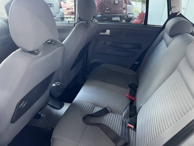 VOLKSWAGEN - SPACEFOX - 2009/2009 - Prata - R$ 33.900,00