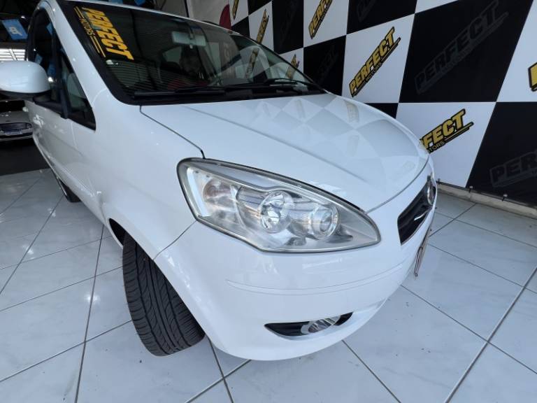 FIAT - IDEA - 2012/2012 - Branca - R$ 34.900,00