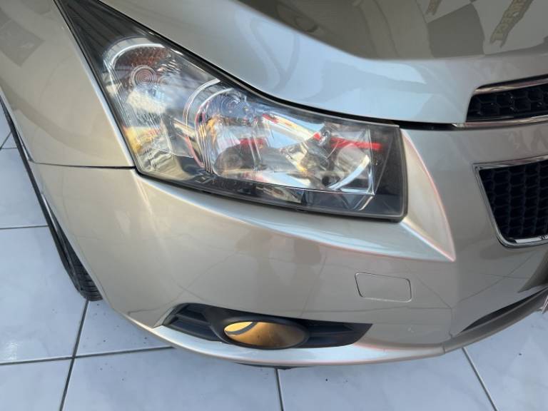 CHEVROLET - CRUZE - 2012/2012 - Bege - R$ 53.900,00