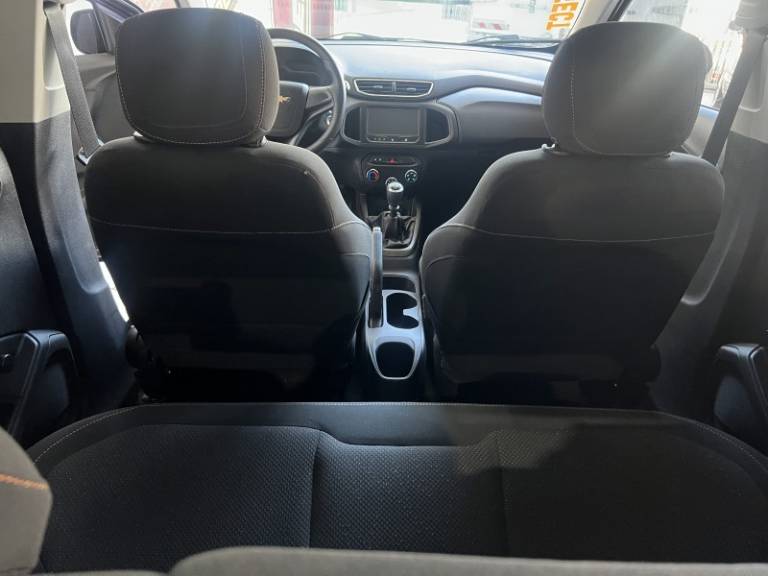 CHEVROLET - ONIX - 2013/2013 - Preta - R$ 37.900,00