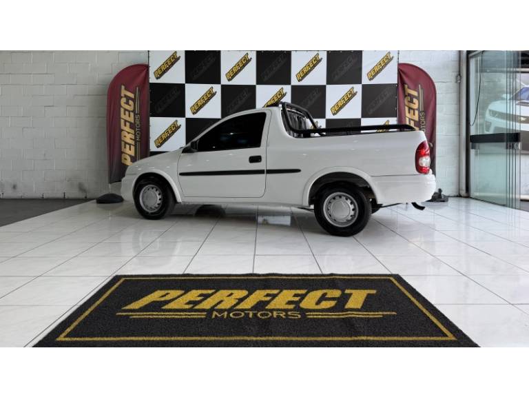 CHEVROLET - CORSA - 2003/2003 - Branca - R$ 30.900,00