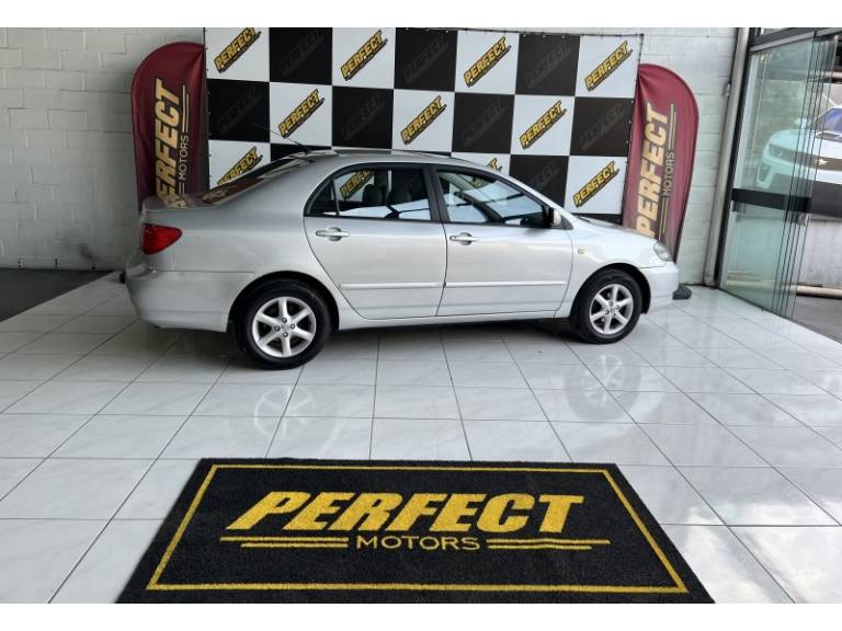 TOYOTA - COROLLA - 2003/2003 - Prata - R$ 34.900,00